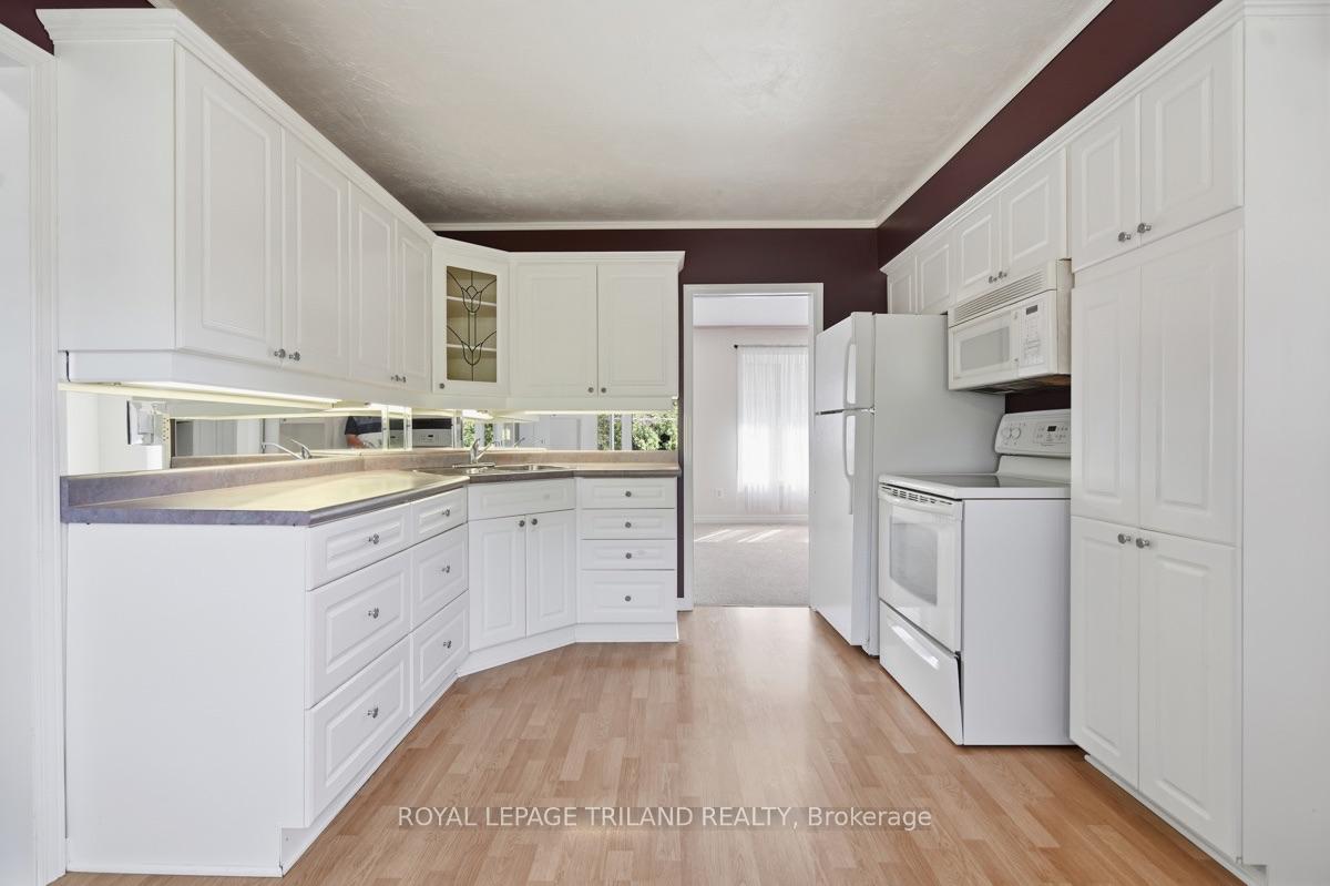 Photo 9 of 1175 Lancaster Street, London, East D — HOMEH