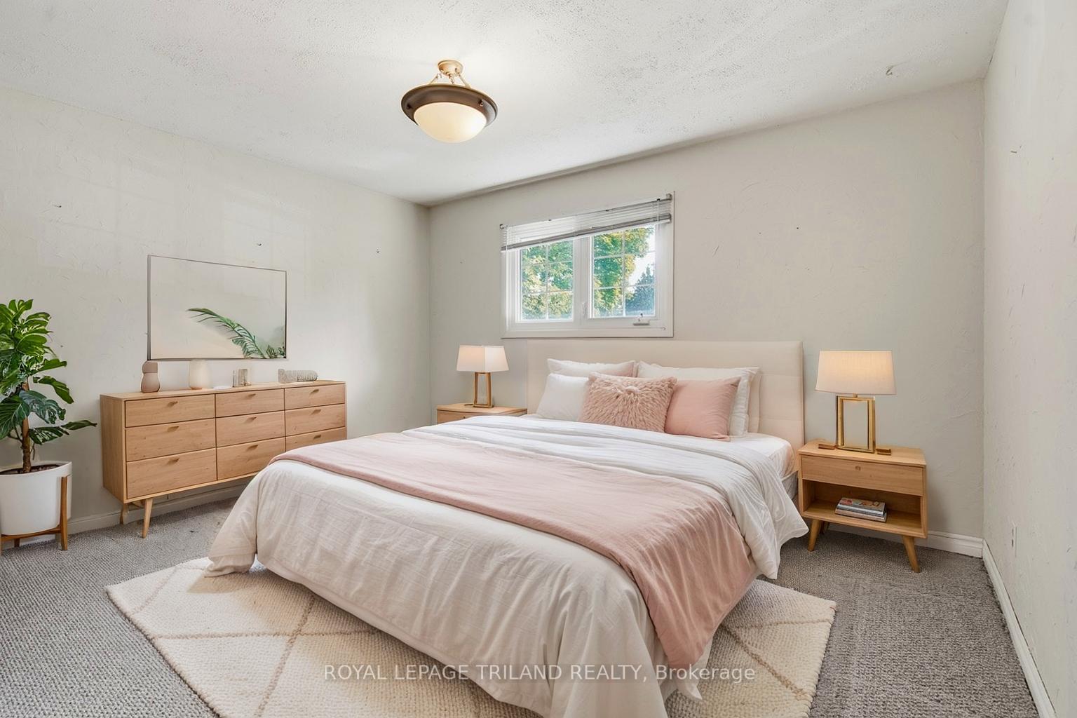 Photo 13 of 1175 Lancaster Street, London, East D — HOMEH
