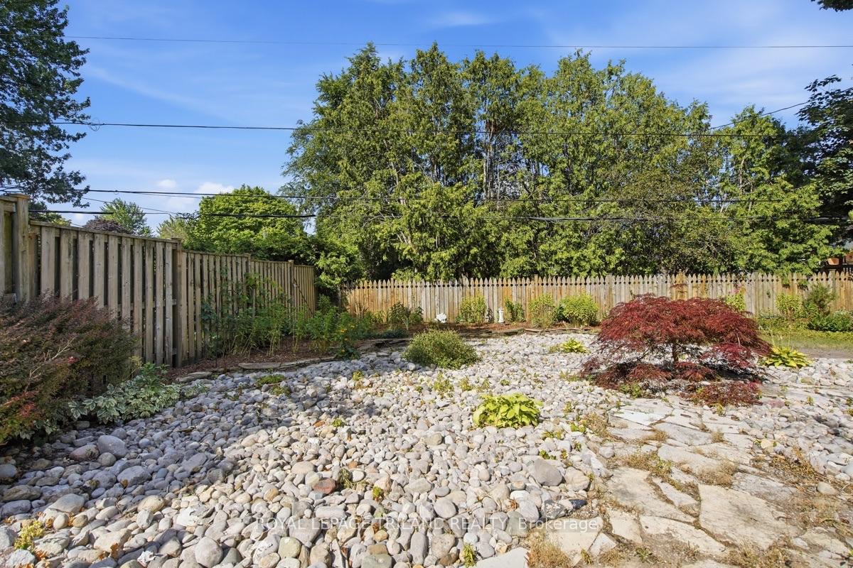 Photo 28 of 1175 Lancaster Street, London, East D — HOMEH