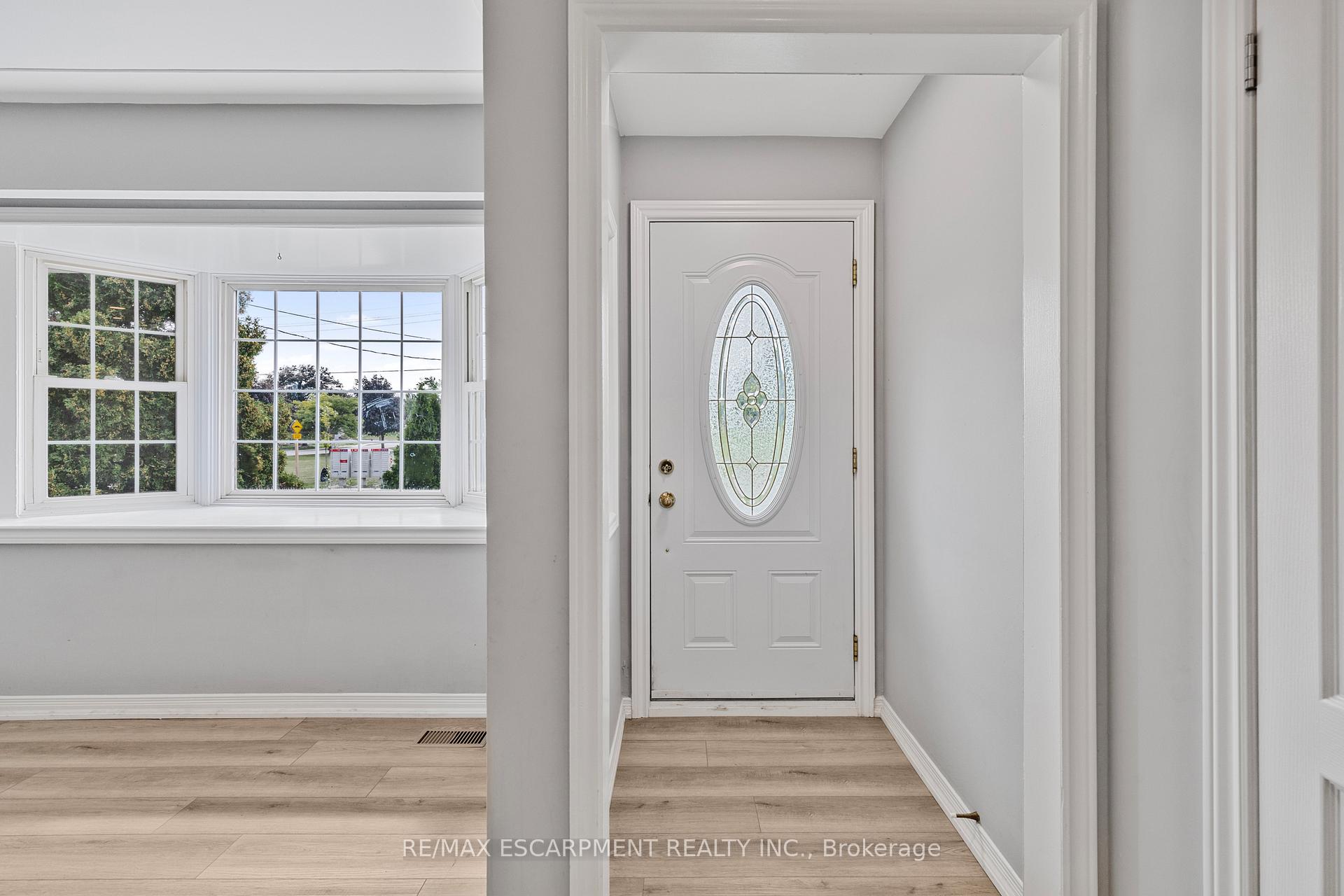Photo 3 of Unit Main, 71 Organ Crescent, Hamilton, Huntington — HOMEH