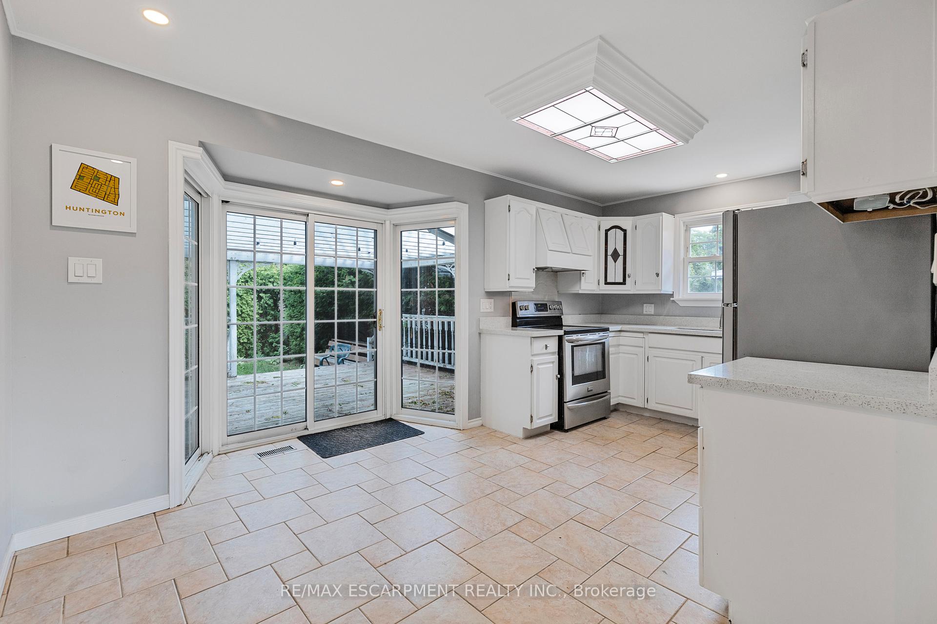 Photo 7 of Unit Main, 71 Organ Crescent, Hamilton, Huntington — HOMEH