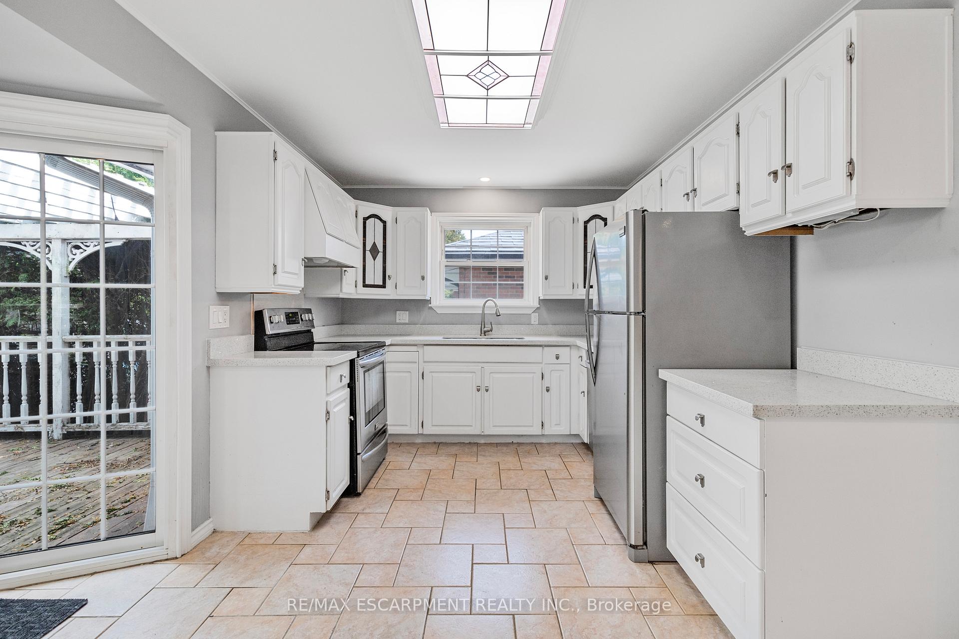 Photo 8 of Unit Main, 71 Organ Crescent, Hamilton, Huntington — HOMEH