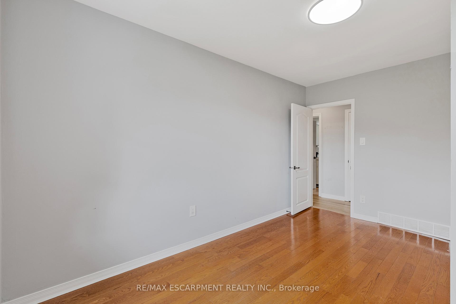 Photo 16 of Unit Main, 71 Organ Crescent, Hamilton, Huntington — HOMEH
