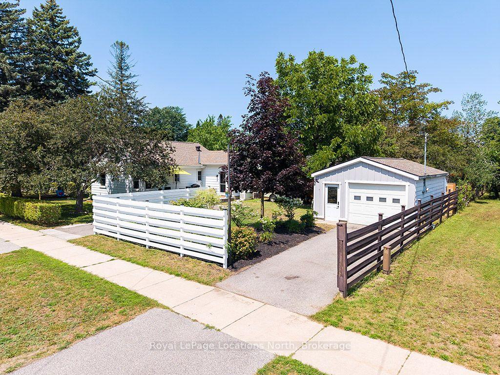 Photo 21 of 457 Maple Street, Collingwood — HOMEH