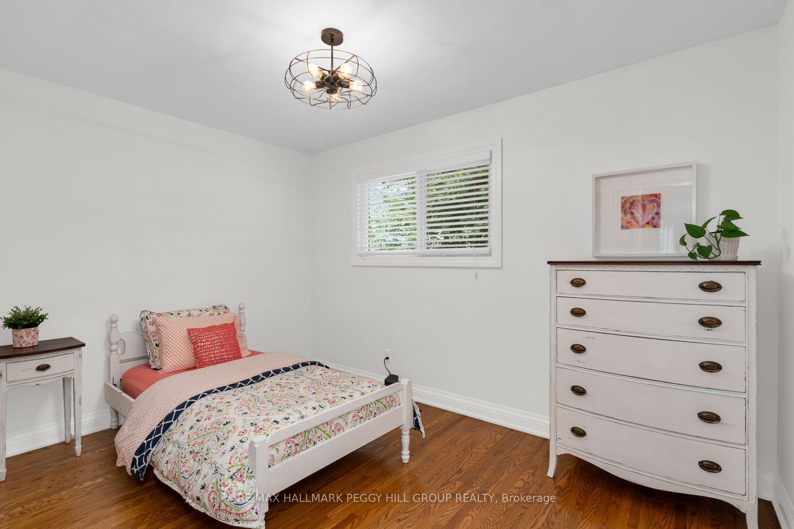 Photo 10 of 184 Woodland Drive, Midland — HOMEH