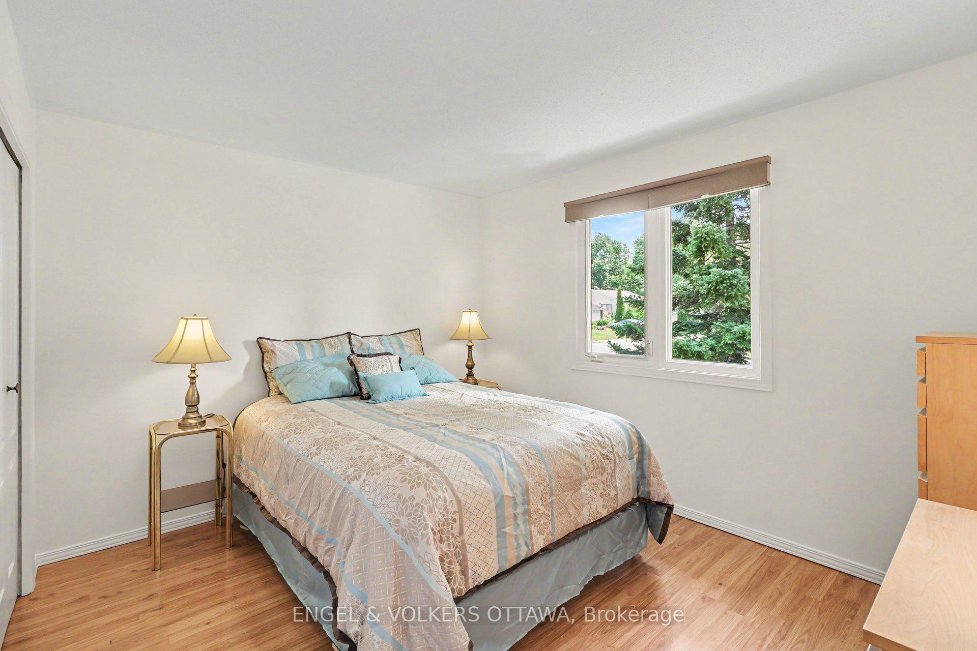 Photo 15 of 1331 Alloway Crescent, Ottawa, Carson Meadows — HOMEH