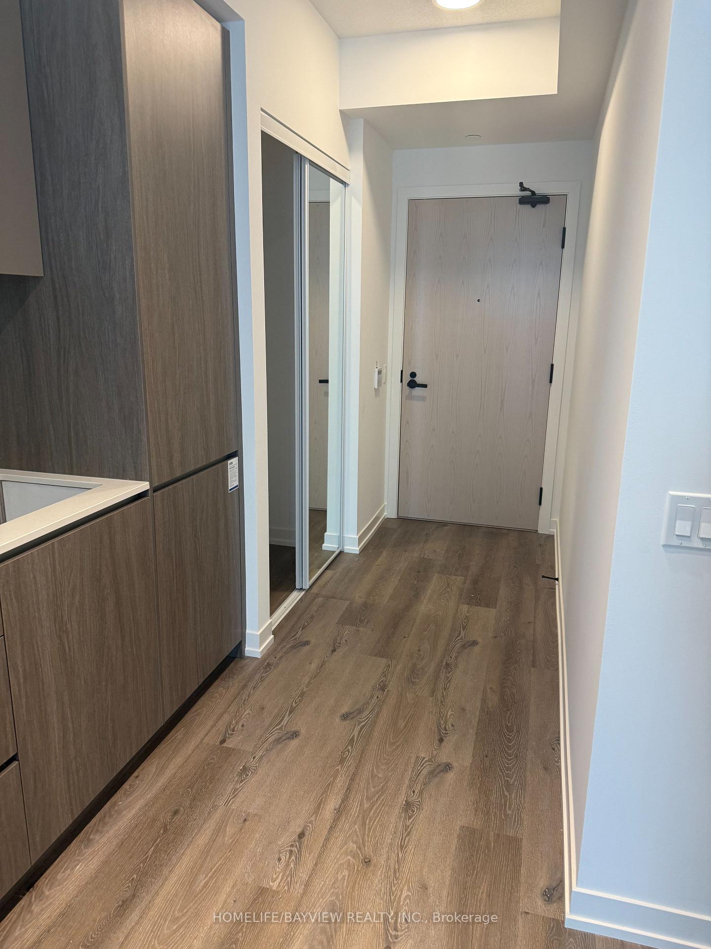 Photo 1 of Unit 1016, 28 interchange Way, Vaughan, Vaughan Corporate Centre — HOMEH