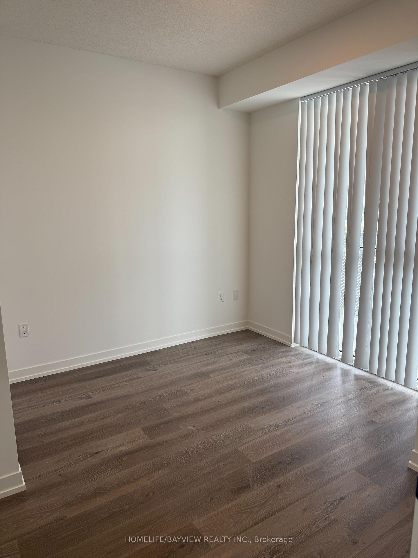 Photo 4 of Unit 1016, 28 interchange Way, Vaughan, Vaughan Corporate Centre — HOMEH