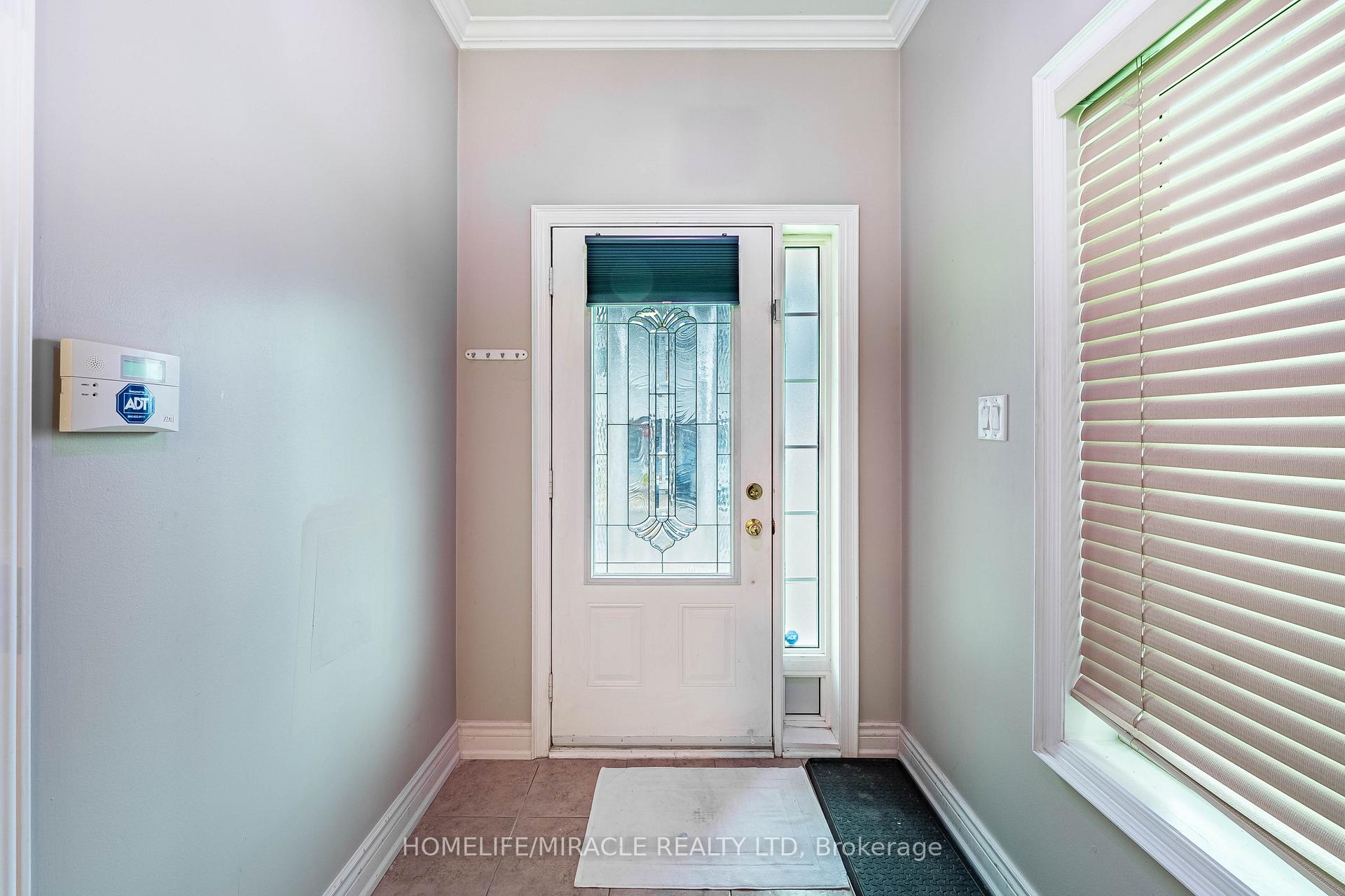 Photo 3 of 419 Rossland Road E, Ajax, Central East — HOMEH