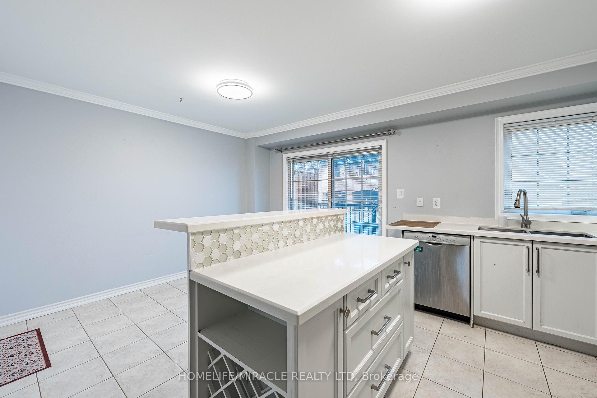 Photo 15 of 419 Rossland Road E, Ajax, Central East — HOMEH