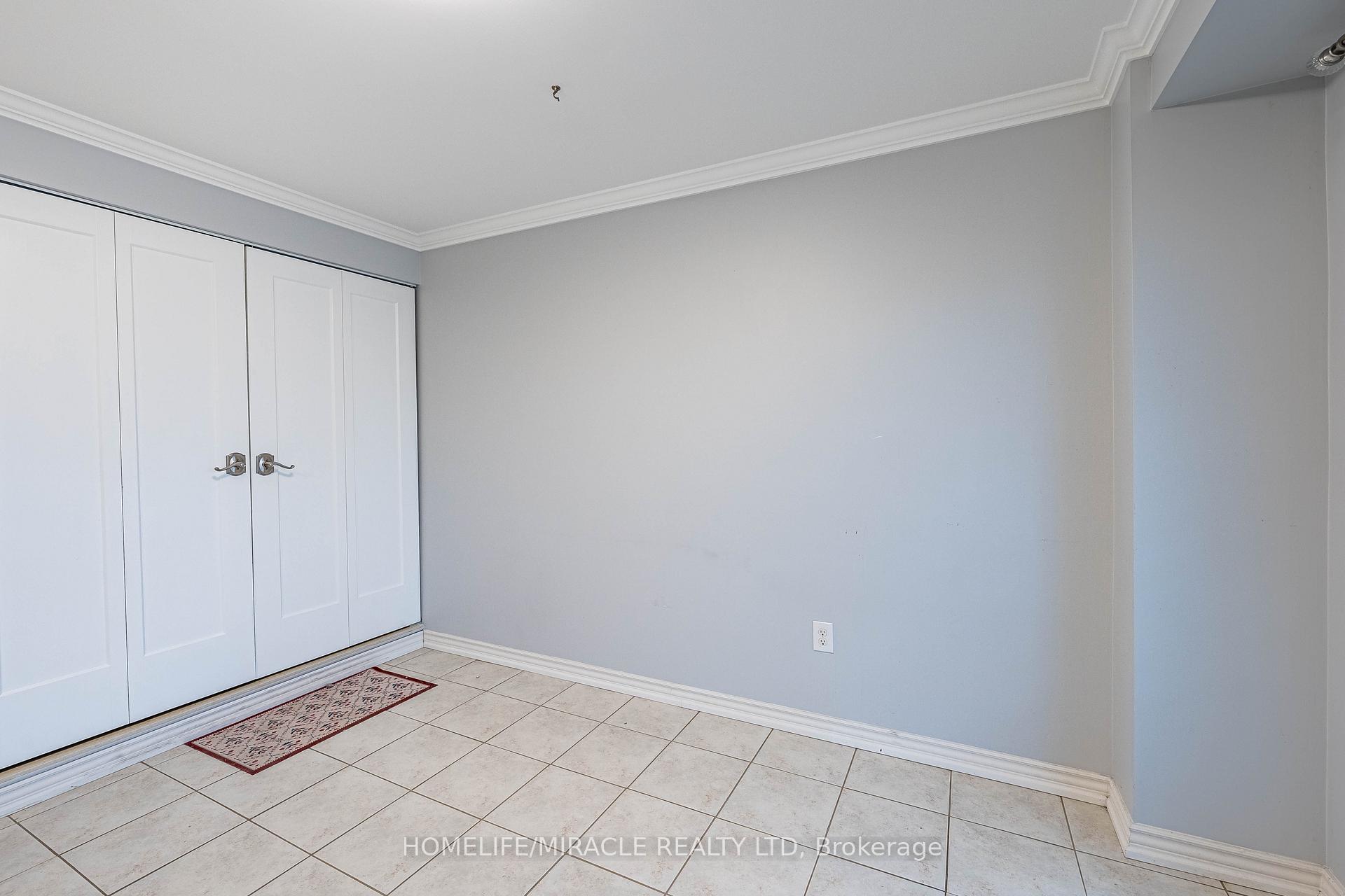 Photo 18 of 419 Rossland Road E, Ajax, Central East — HOMEH