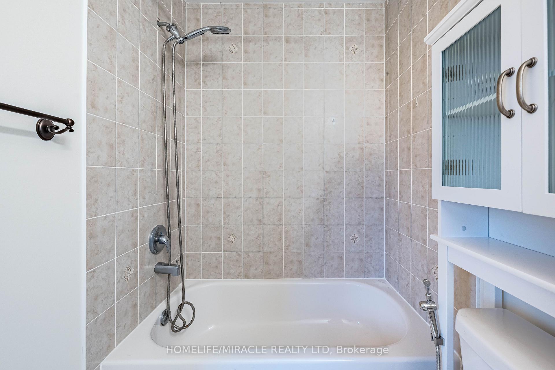 Photo 31 of 419 Rossland Road E, Ajax, Central East — HOMEH