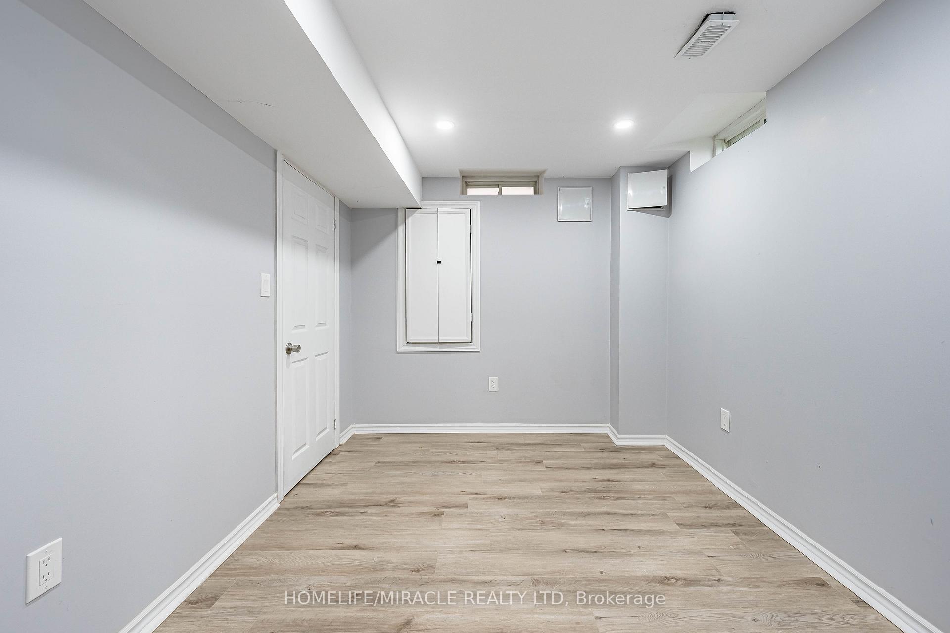 Photo 44 of 419 Rossland Road E, Ajax, Central East — HOMEH