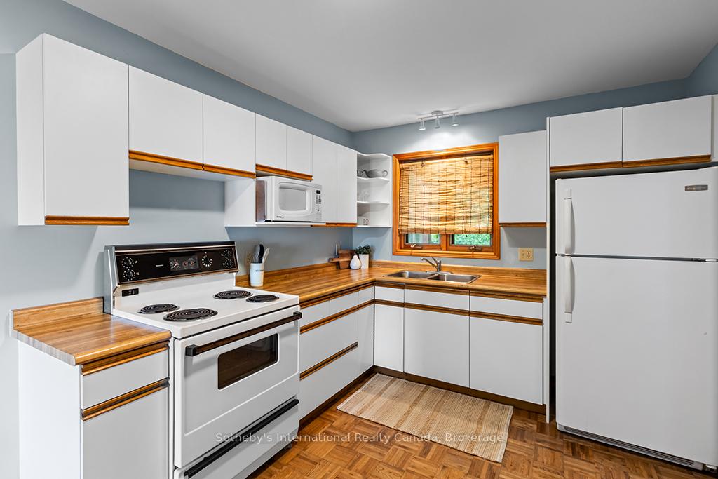 Photo 12 of 259 Cedar Avenue, Meaford — HOMEH