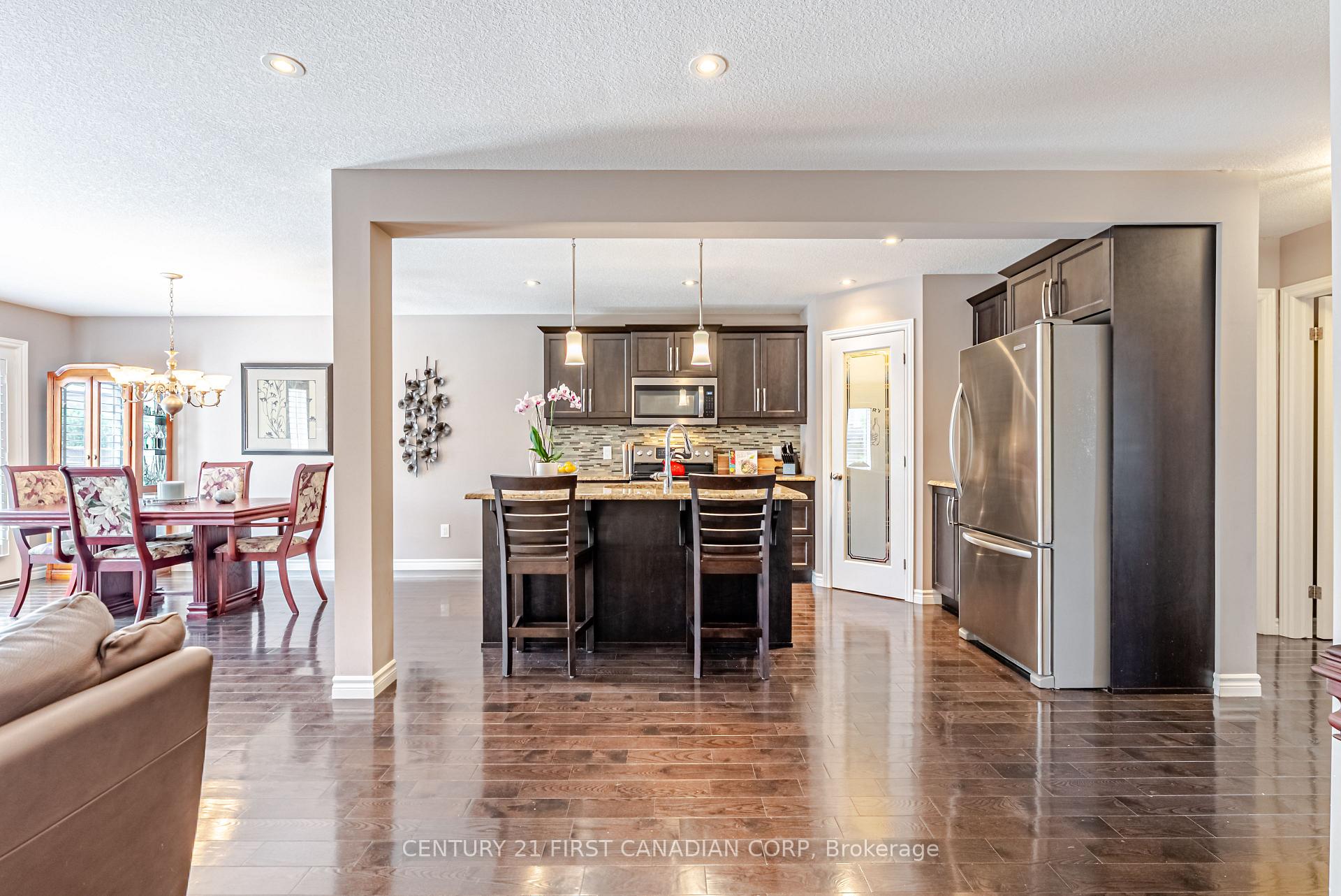 Photo 6 of 3288 Casson Way, London, South W — HOMEH