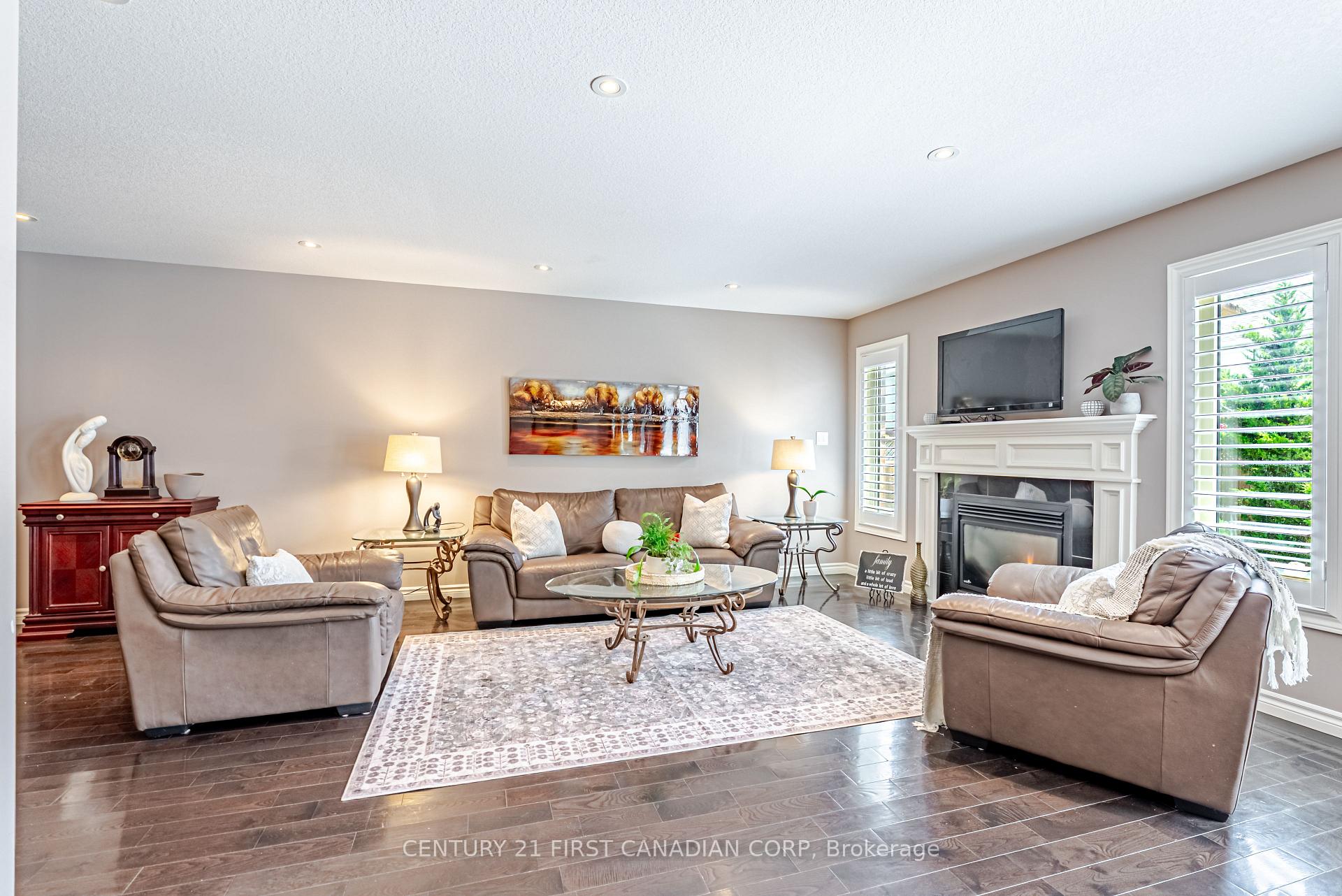 Photo 7 of 3288 Casson Way, London, South W — HOMEH