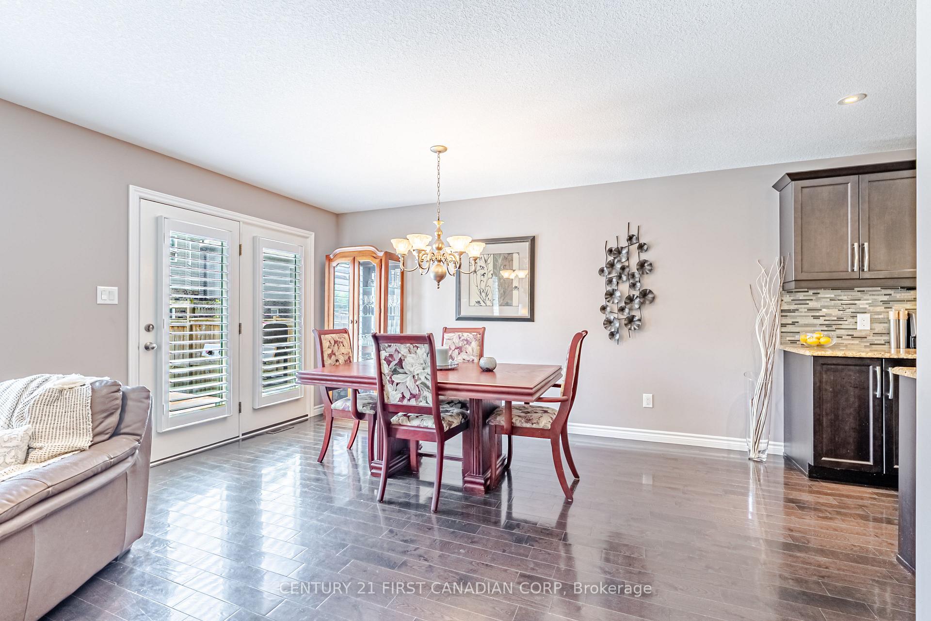 Photo 9 of 3288 Casson Way, London, South W — HOMEH