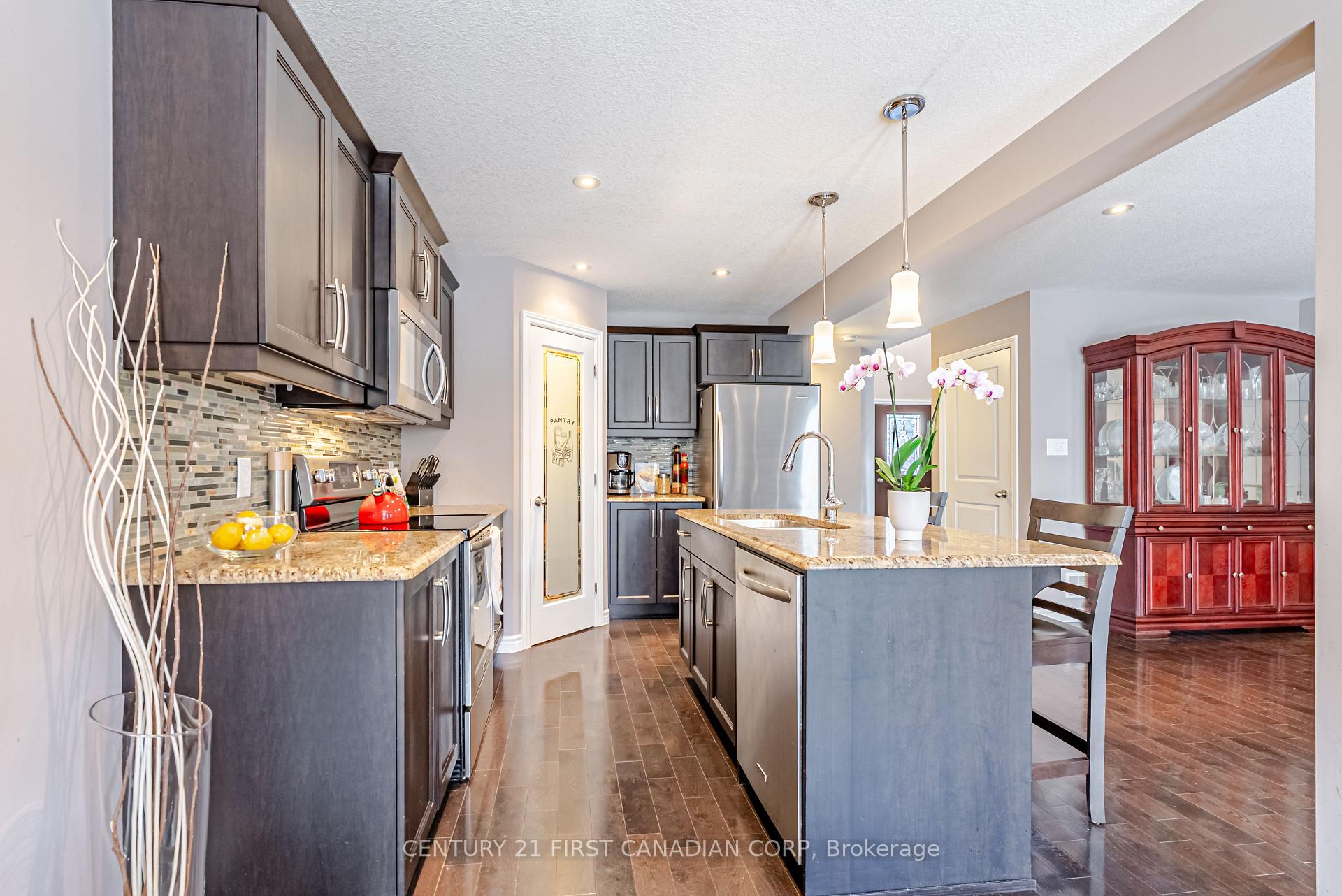 Photo 12 of 3288 Casson Way, London, South W — HOMEH
