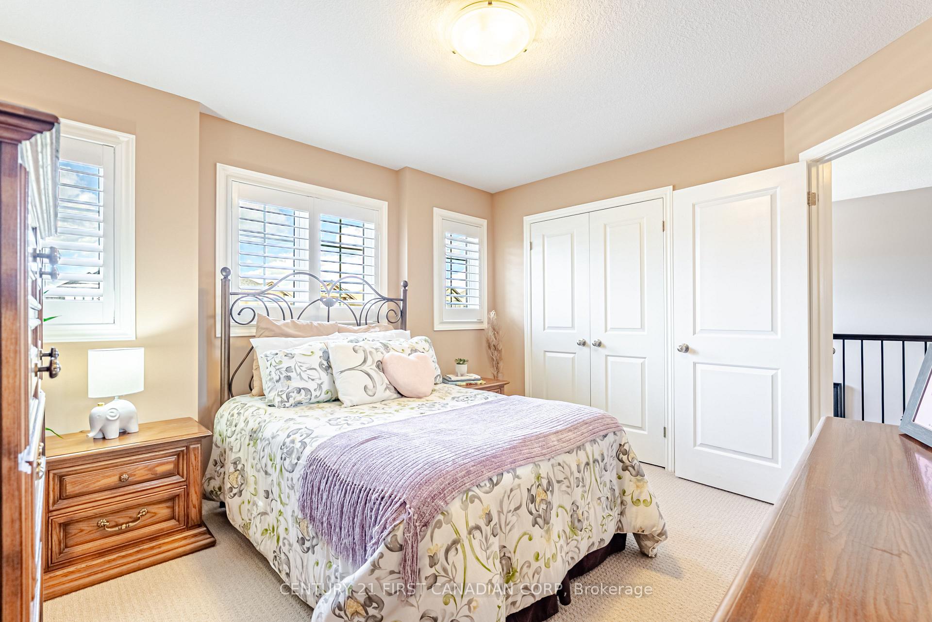 Photo 23 of 3288 Casson Way, London, South W — HOMEH