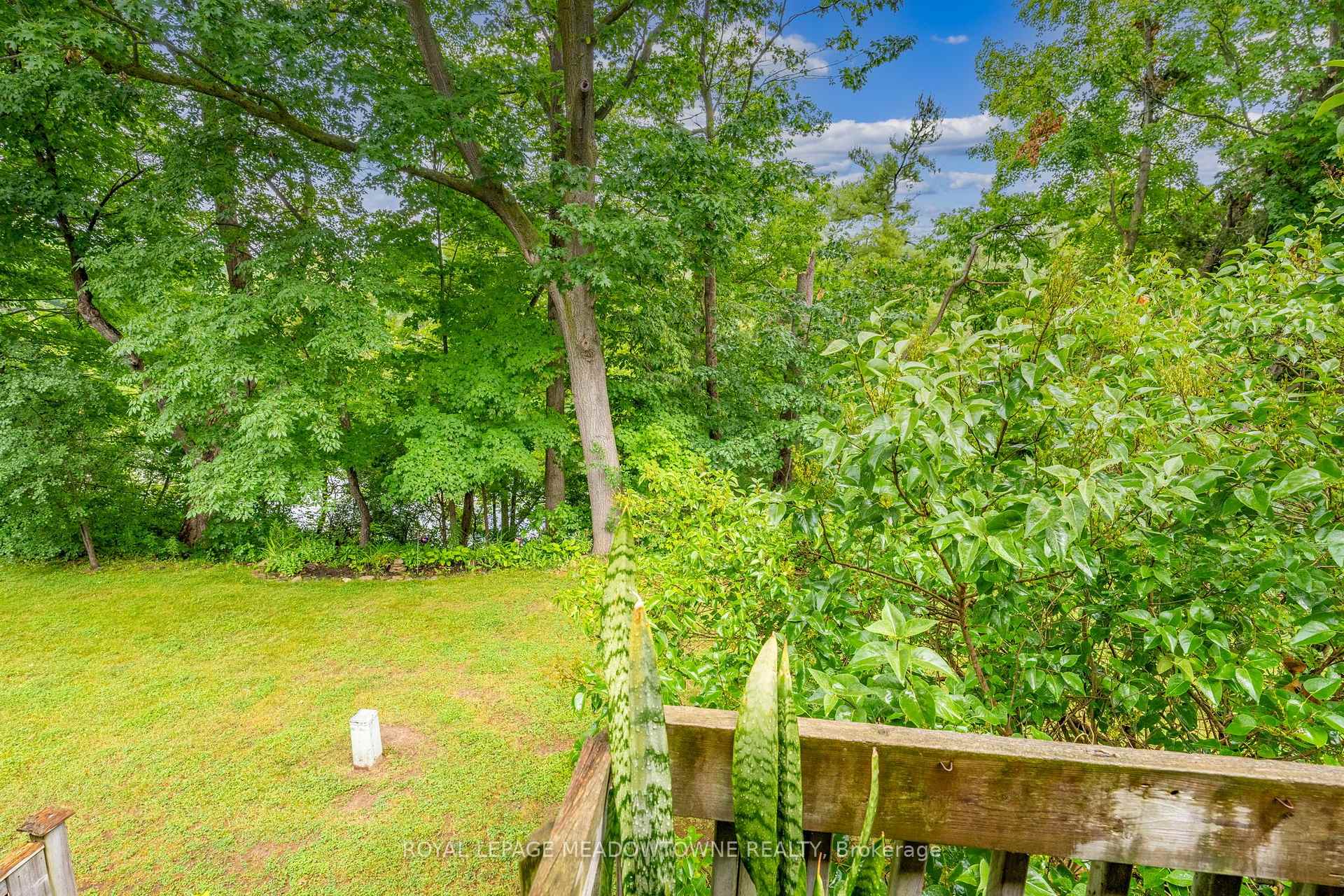 Photo 17 of 69 Lynden Circle, Halton Hills, Georgetown — HOMEH
