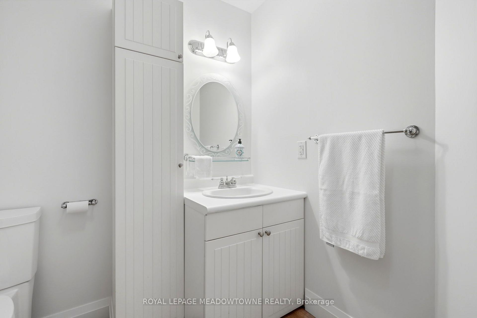Photo 32 of 69 Lynden Circle, Halton Hills, Georgetown — HOMEH