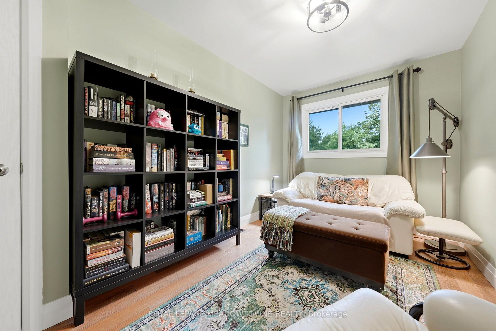 Photo 36 of 69 Lynden Circle, Halton Hills, Georgetown — HOMEH
