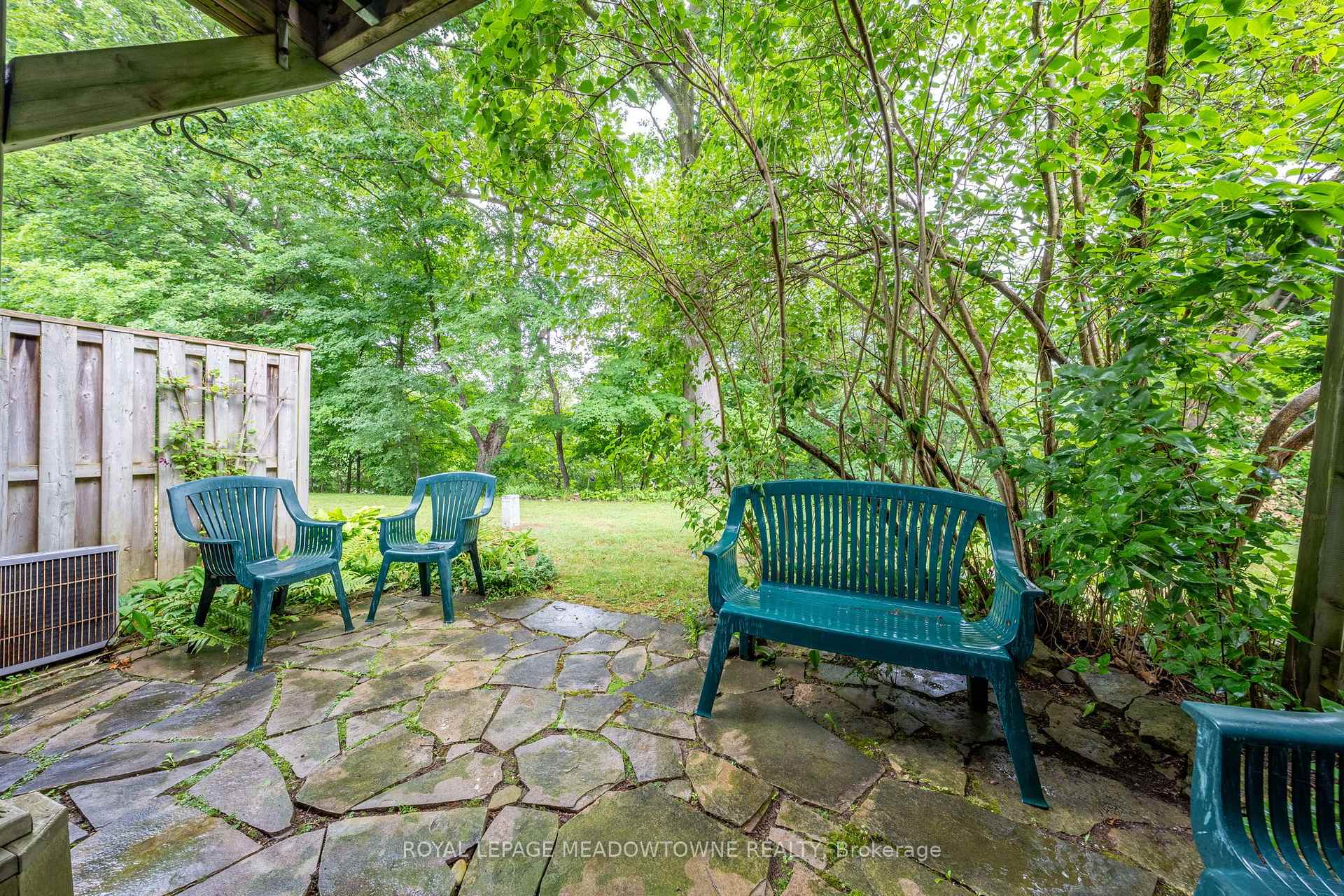 Photo 43 of 69 Lynden Circle, Halton Hills, Georgetown — HOMEH