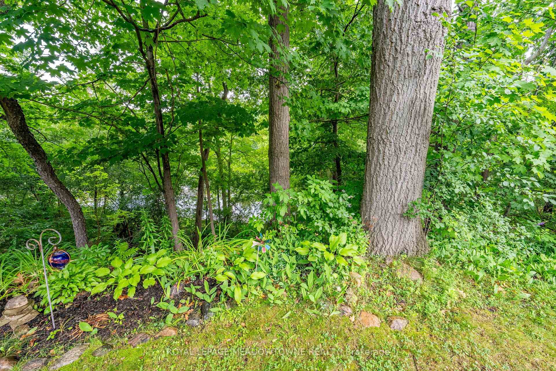 Photo 47 of 69 Lynden Circle, Halton Hills, Georgetown — HOMEH