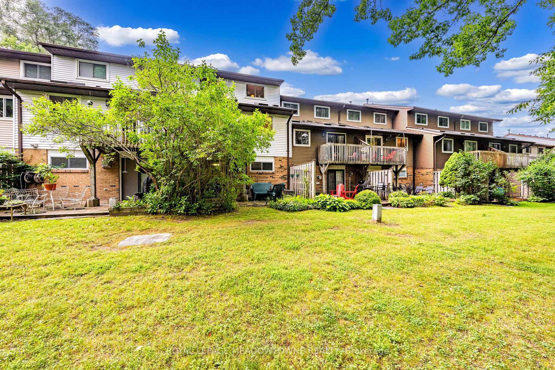 Photo 49 of 69 Lynden Circle, Halton Hills, Georgetown — HOMEH