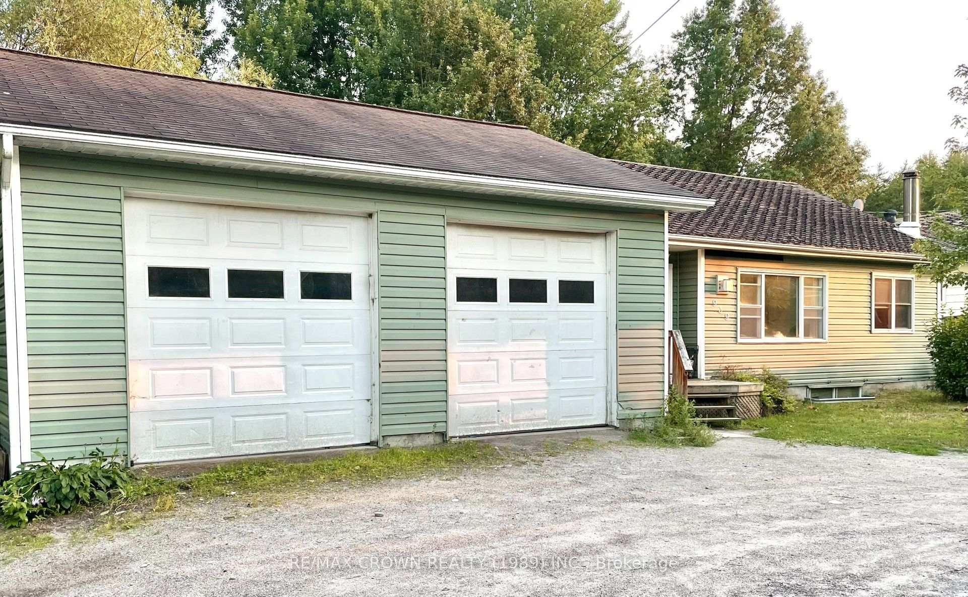 Photo 1 of 939 Lakeshore Drive, North Bay, Ferris — HOMEH