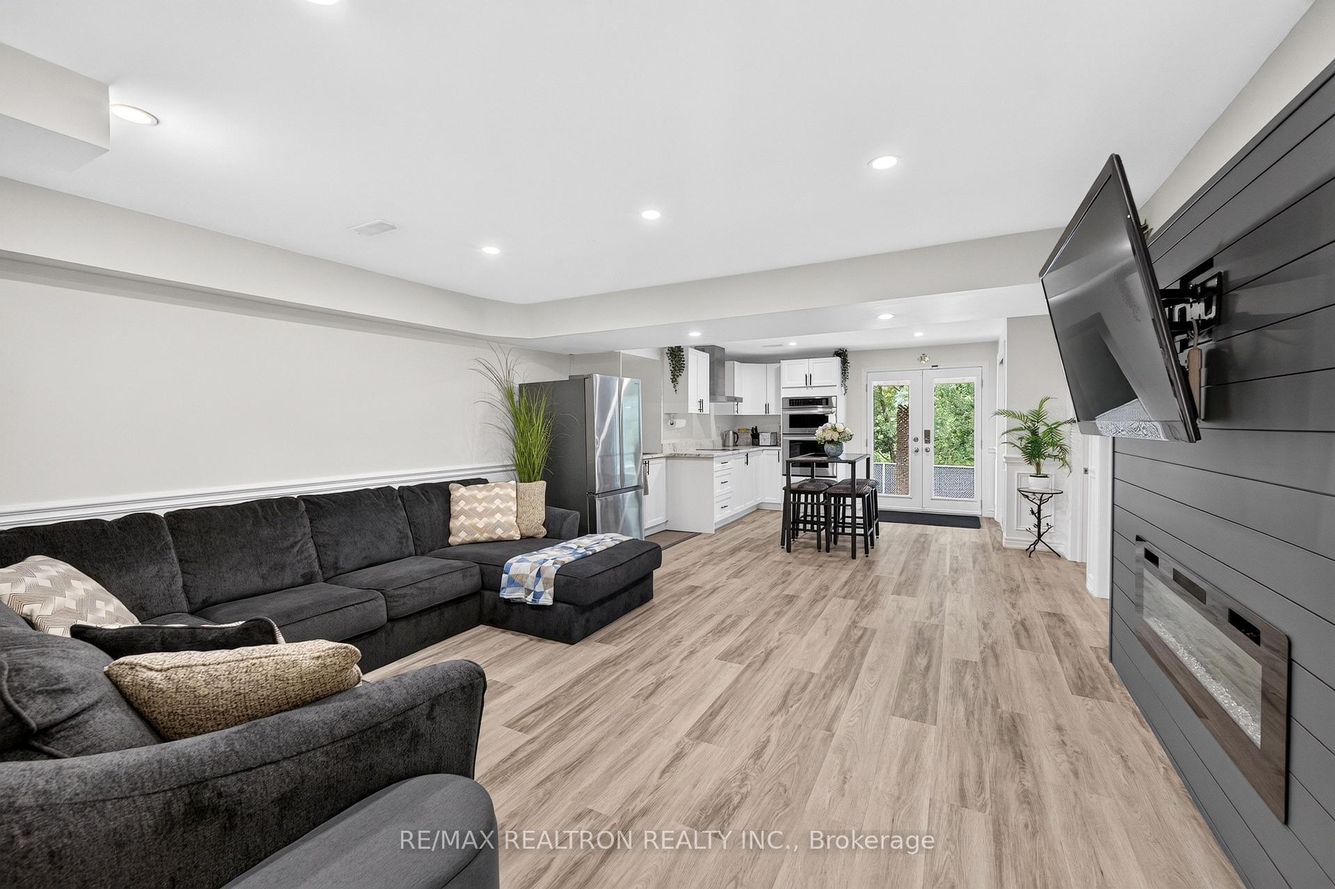 Photo 36 of 225 South Ocean Drive, Oshawa, Windfields — HOMEH