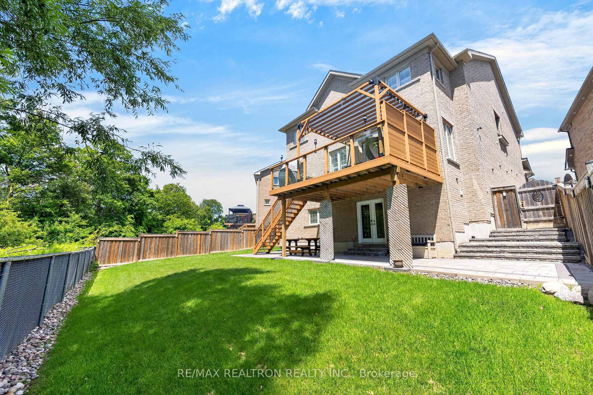 Photo 43 of 225 South Ocean Drive, Oshawa, Windfields — HOMEH