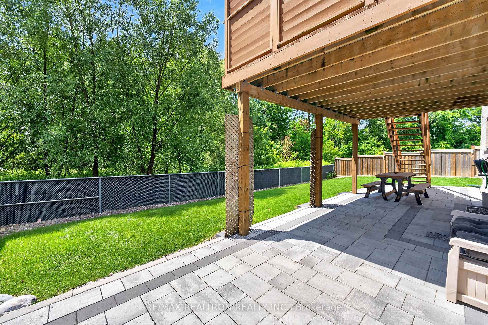 Photo 44 of 225 South Ocean Drive, Oshawa, Windfields — HOMEH