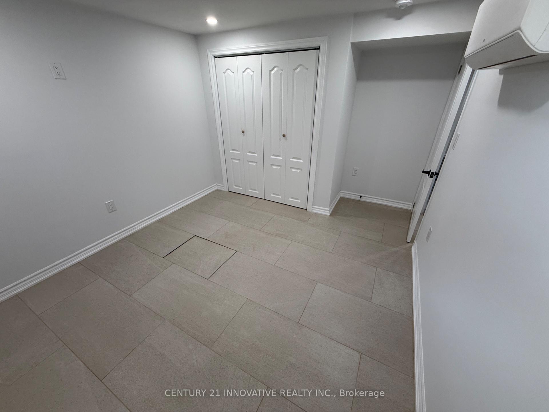 Photo 7 of Unit B, 541 chamberlain Road, Burlington, Shoreacres — HOMEH