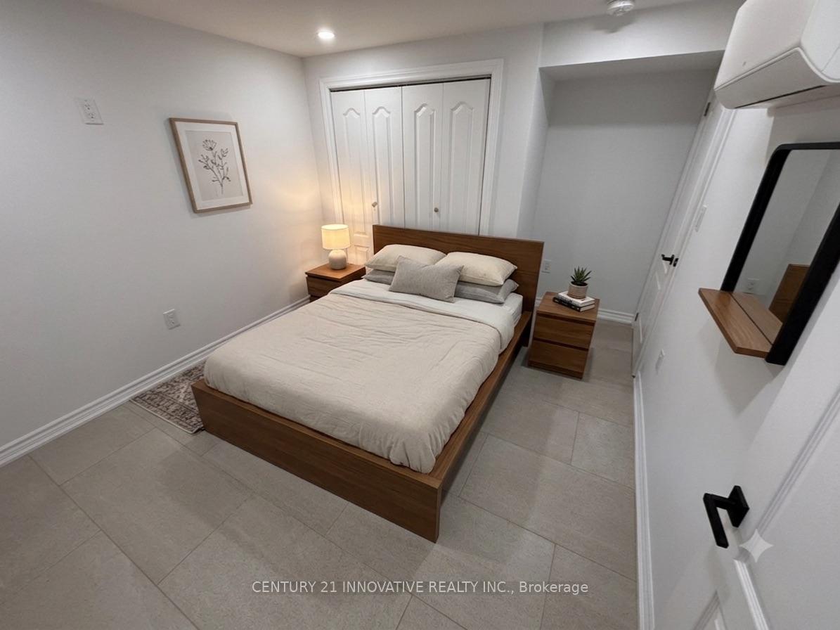 Photo 8 of Unit B, 541 chamberlain Road, Burlington, Shoreacres — HOMEH