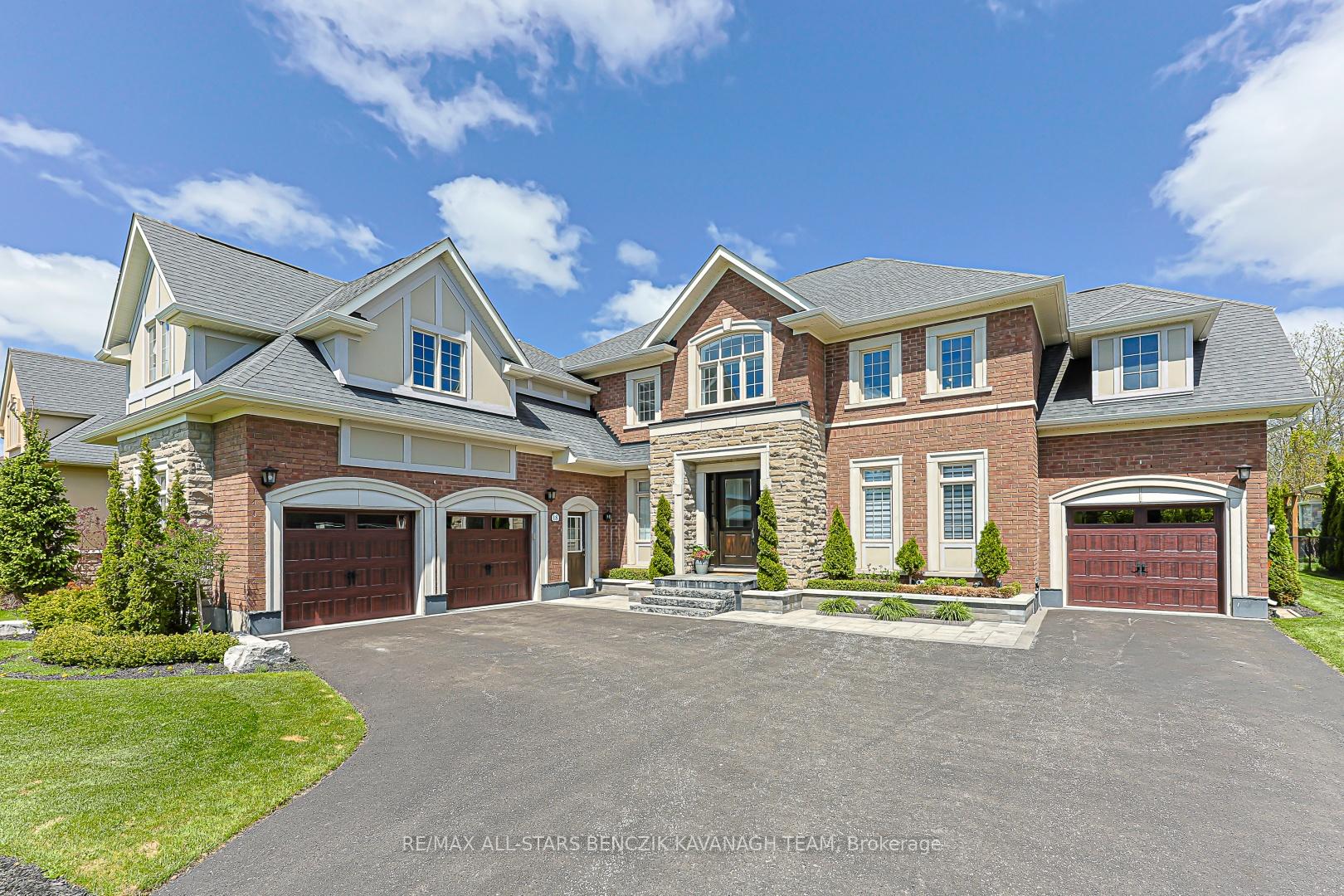 Photo 1 of 18 Wyndance Way, Uxbridge, Rural Uxbridge — HOMEH