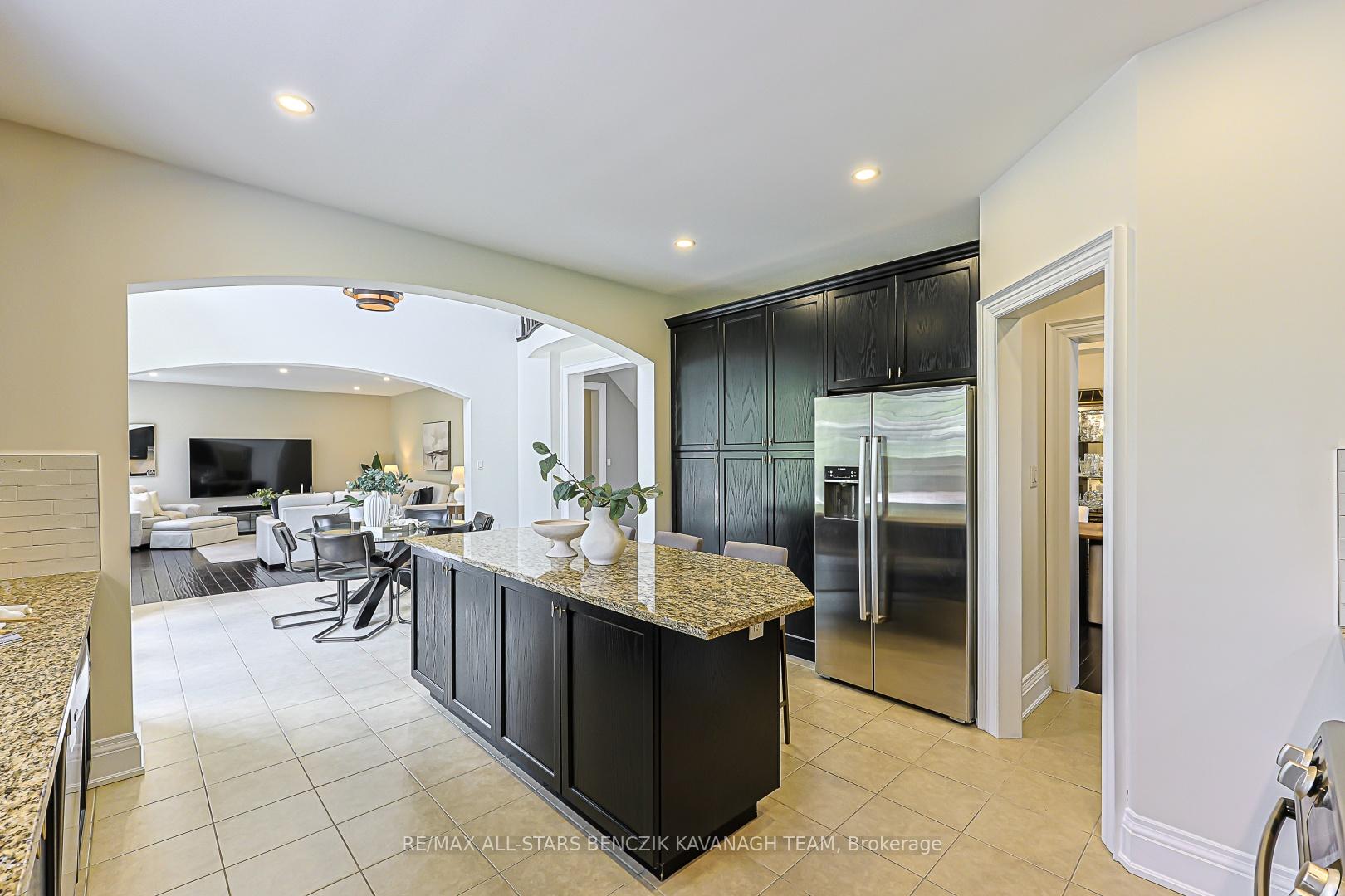 Photo 10 of 18 Wyndance Way, Uxbridge, Rural Uxbridge — HOMEH