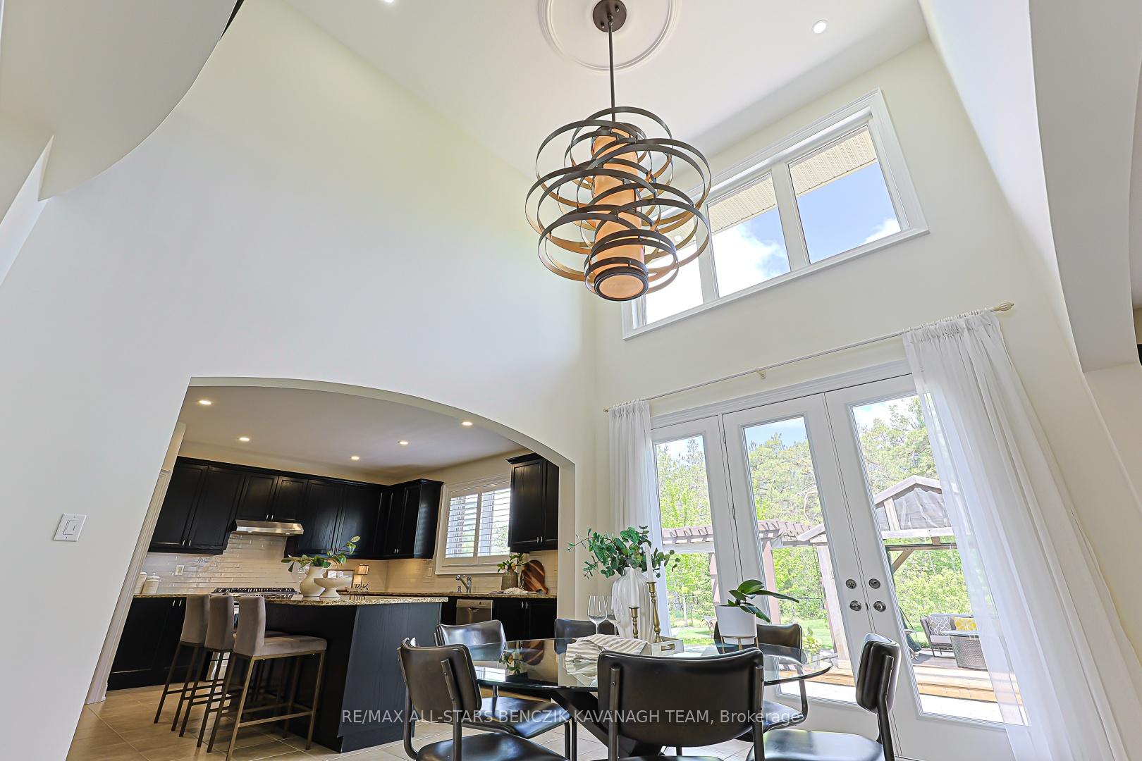 Photo 12 of 18 Wyndance Way, Uxbridge, Rural Uxbridge — HOMEH