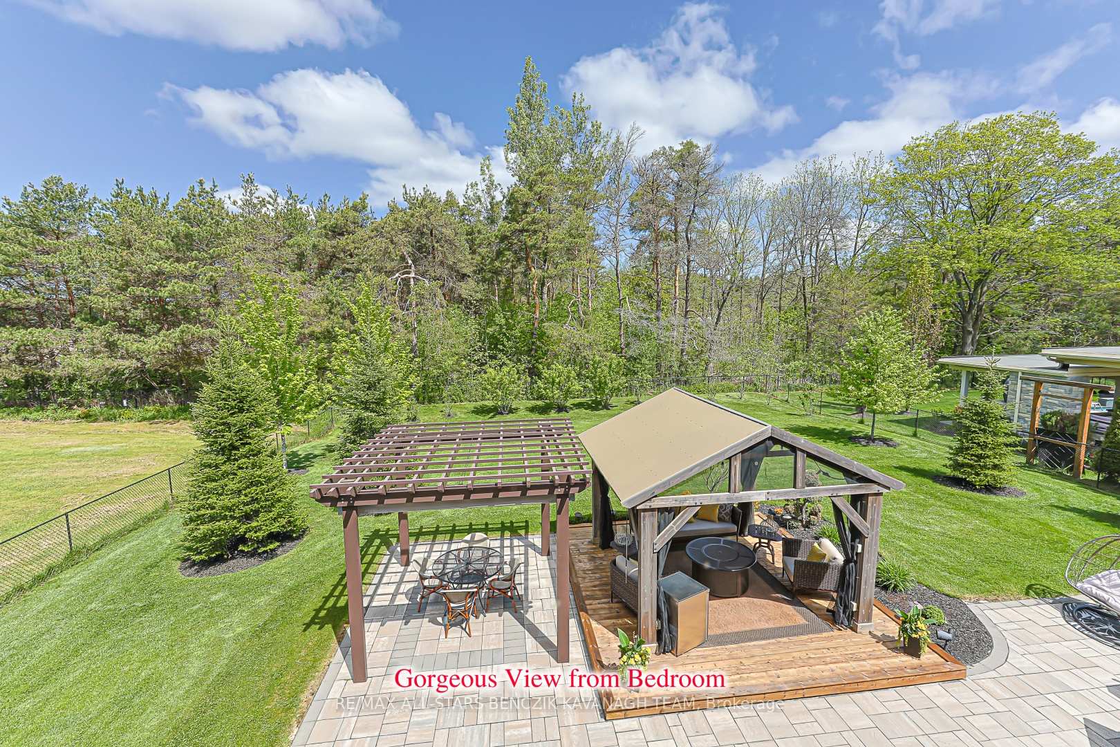 Photo 21 of 18 Wyndance Way, Uxbridge, Rural Uxbridge — HOMEH