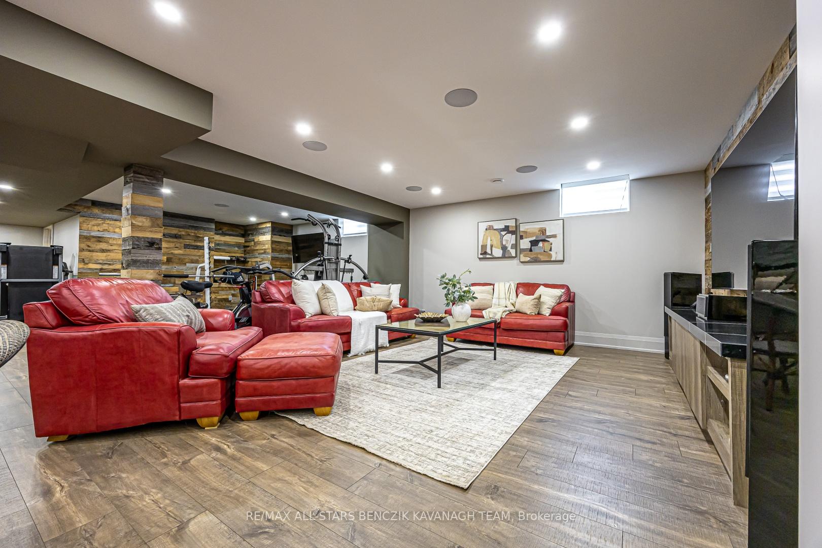 Photo 29 of 18 Wyndance Way, Uxbridge, Rural Uxbridge — HOMEH