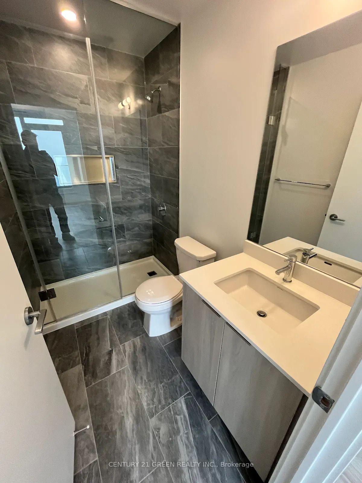 Photo 4 of Unit 3503, 395 Square One Drive, Mississauga, City Centre — HOMEH