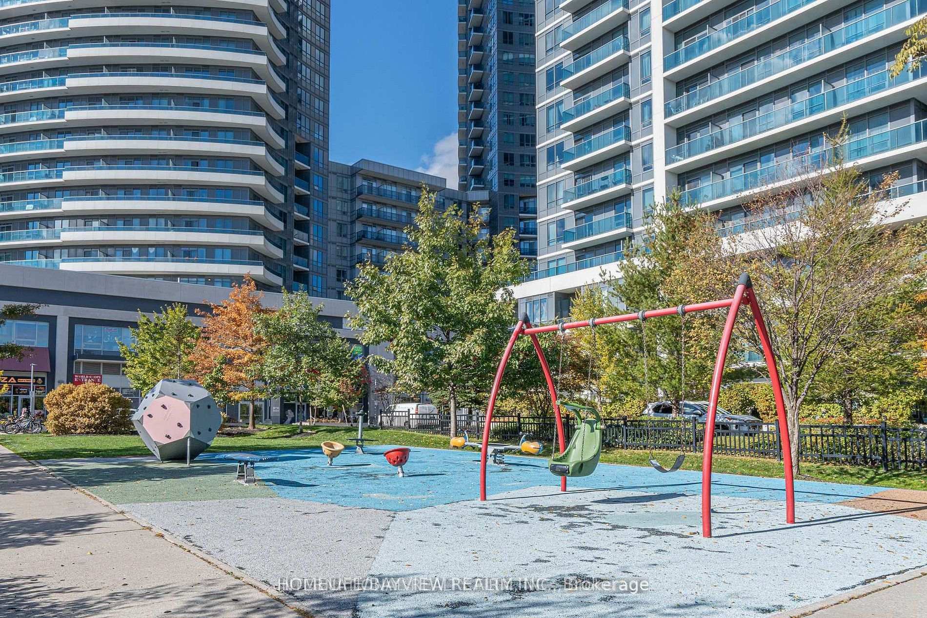 Photo 3 of Unit 1212, 7167 Yonge Street, Markham, Grandview — HOMEH