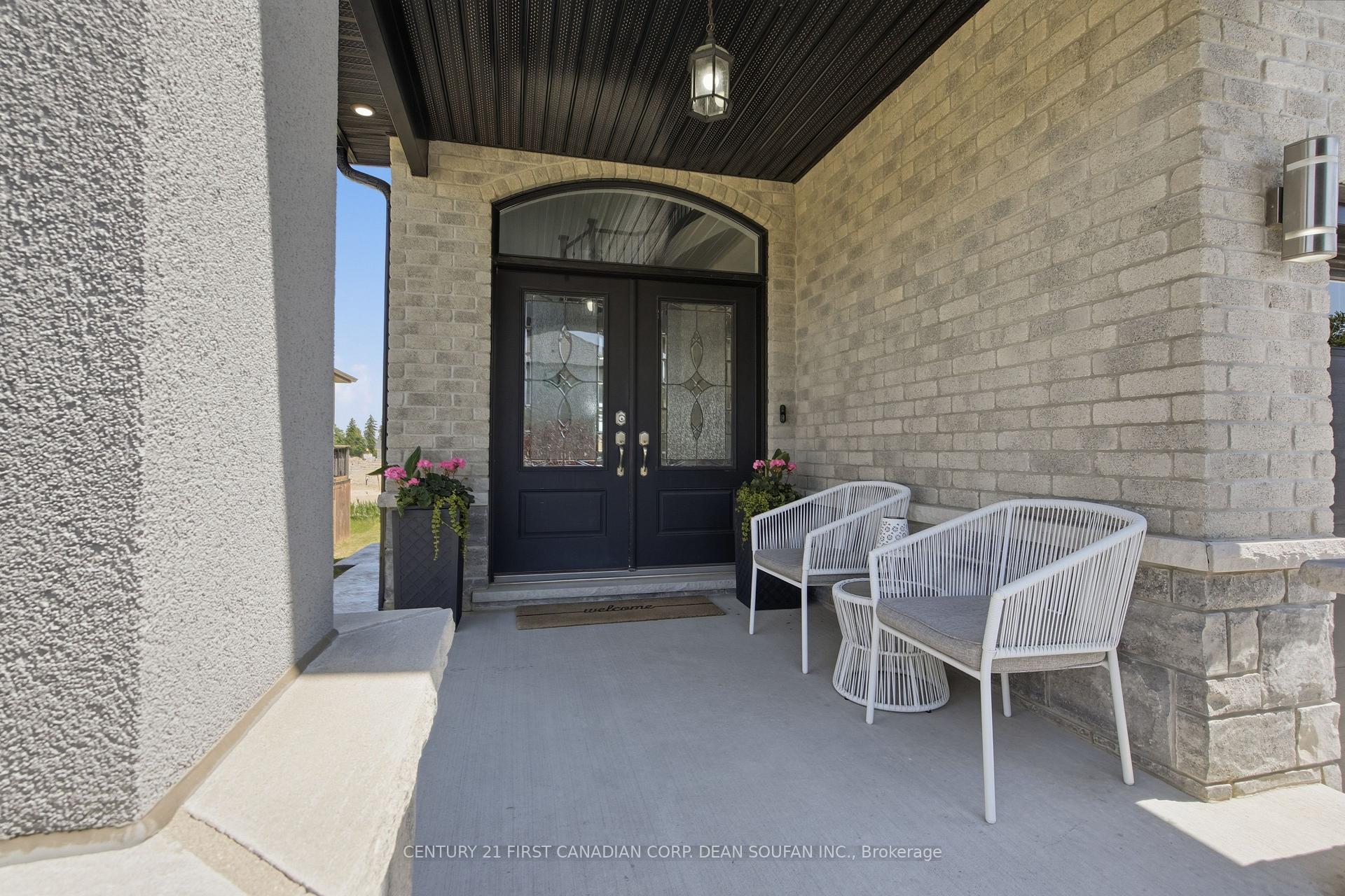 Photo 3 of 2152 Yellowbirch Place, London, North S — HOMEH
