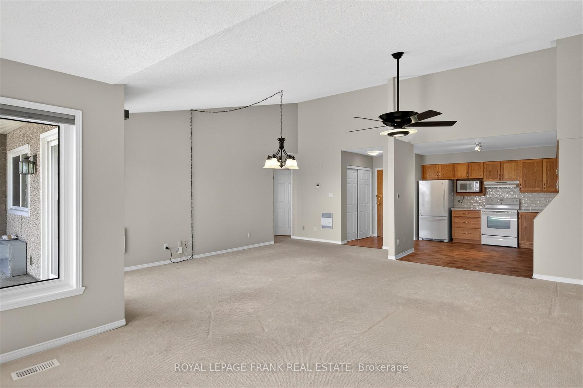 Photo 10 of Unit Bldg C #310, 1099 Clonsilla Avenue, Peterborough, Otonabee Ward 1 — HOMEH