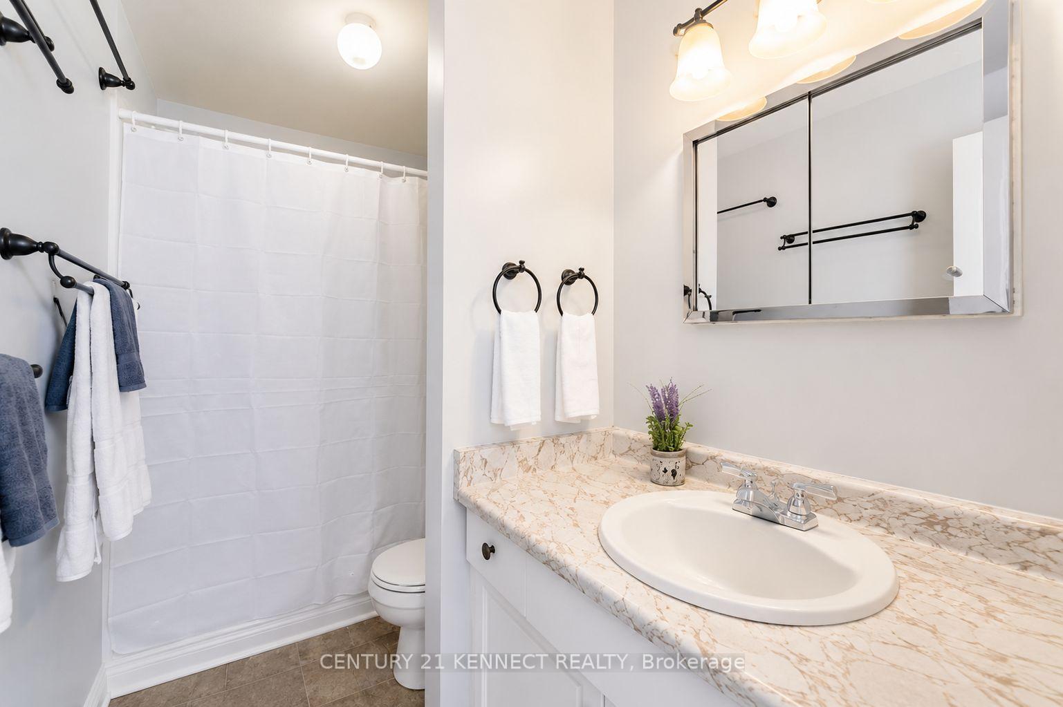 Photo 10 of 219 Barkley Crescent, Oshawa, Vanier — HOMEH