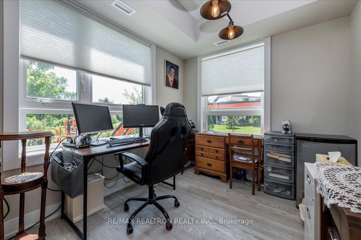 Photo 10 of Unit 114, 5 Chef Lane, Barrie, Innis-Shore — HOMEH