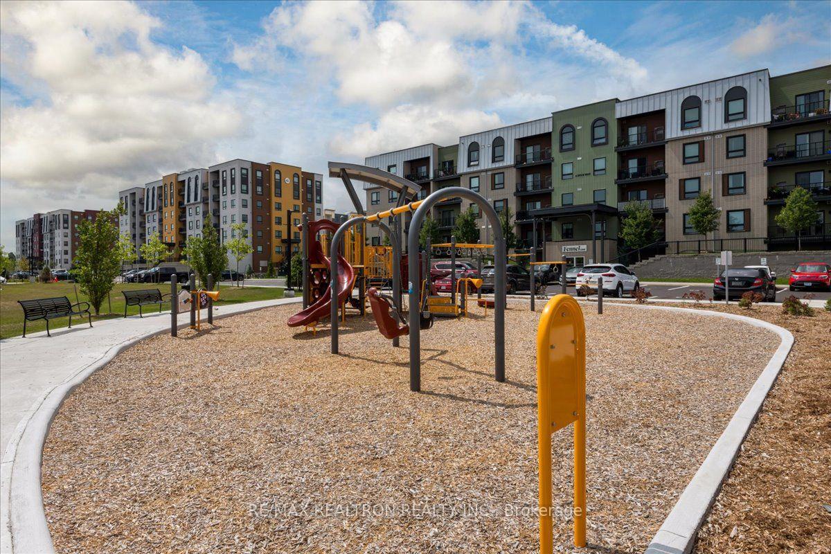 Photo 25 of Unit 114, 5 Chef Lane, Barrie, Innis-Shore — HOMEH