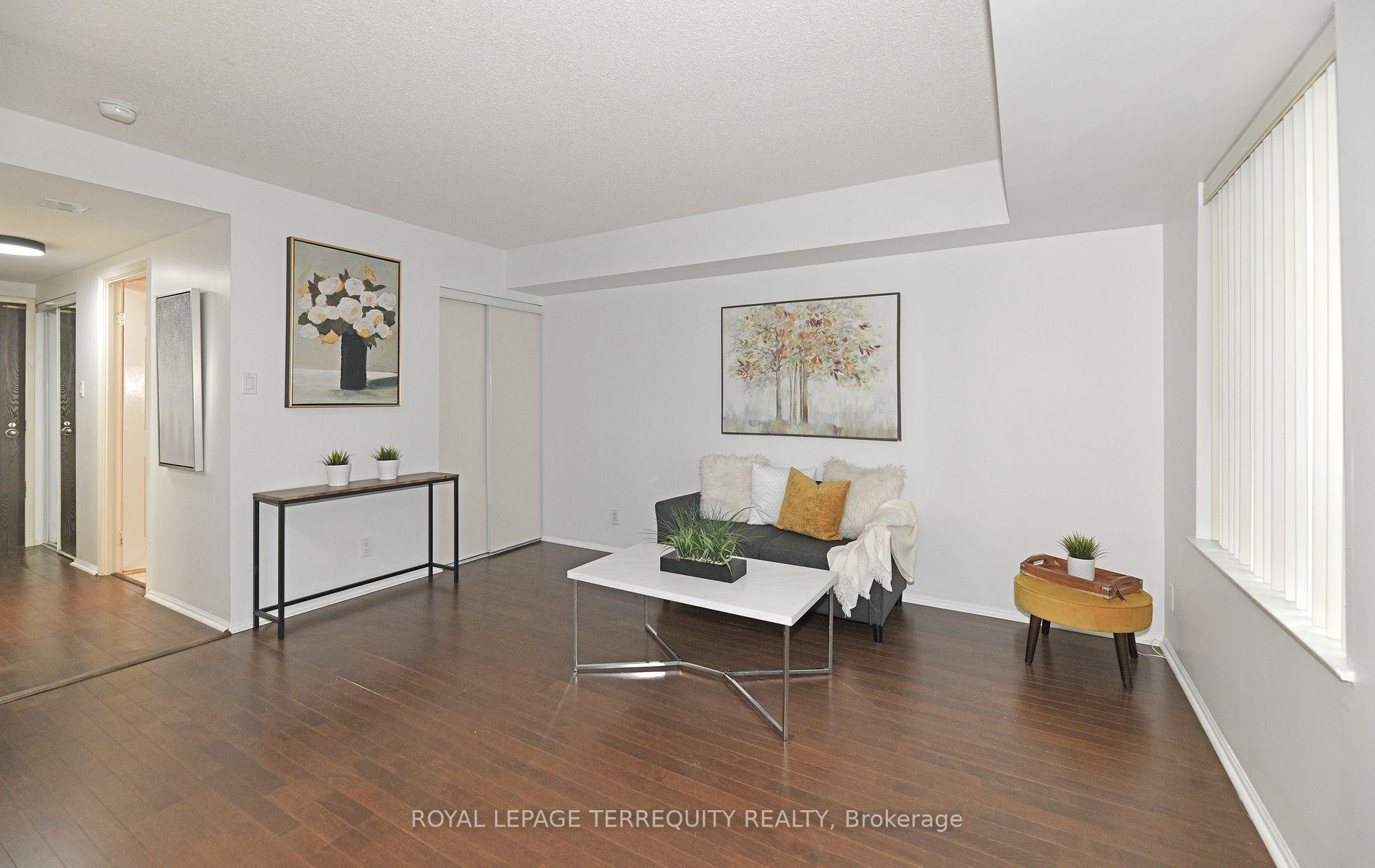 Photo 5 of Unit 1113, 711 Bay Street, Toronto, Bay Street Corridor — HOMEH
