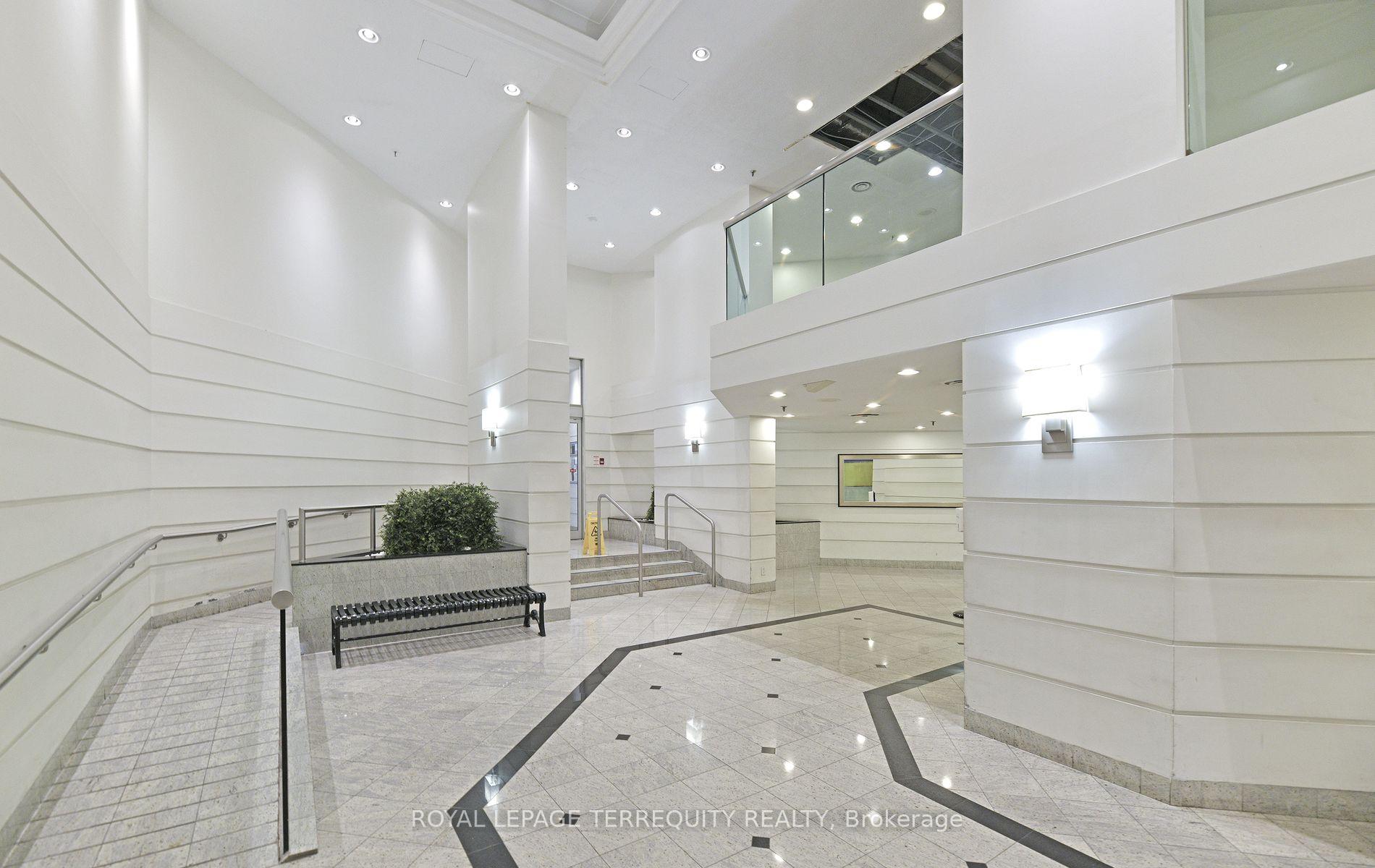 Photo 15 of Unit 1113, 711 Bay Street, Toronto, Bay Street Corridor — HOMEH