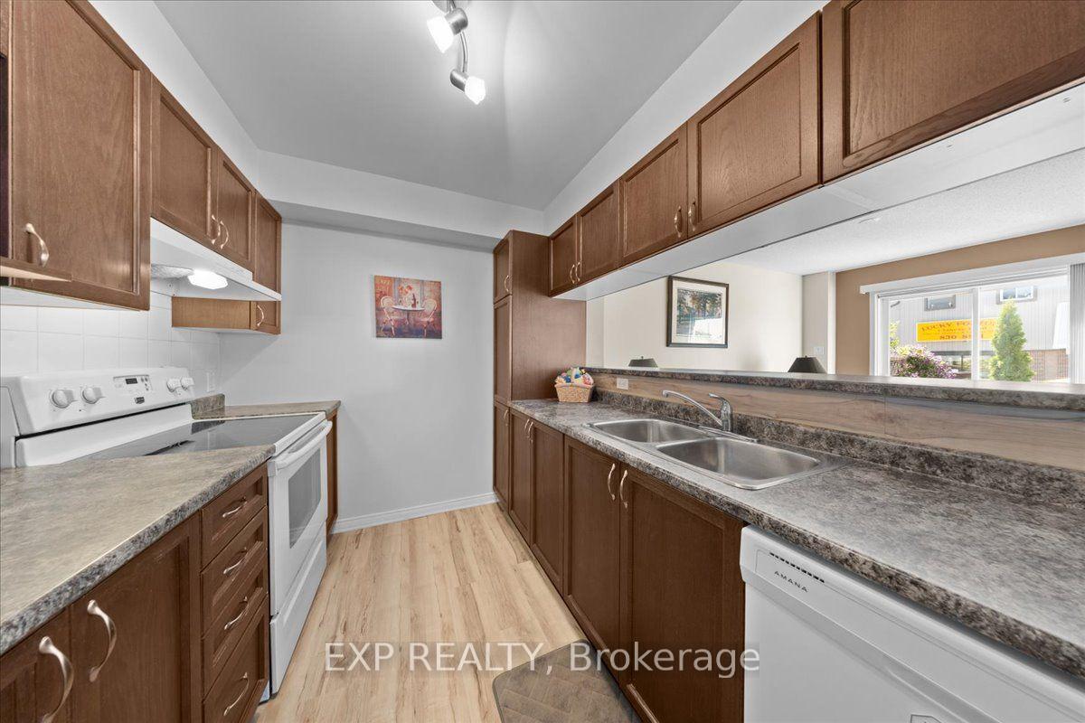 Photo 7 of 307 Cozumel Private, Ottawa, Fallingbrook/Gardenway South — HOMEH